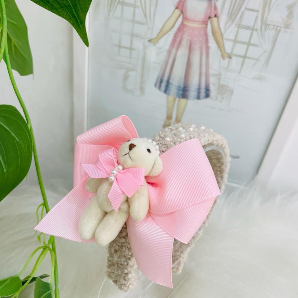 Arco Infantil Inverno Laço Rosa Bordado com Pérolas e Ursa Euro Baby