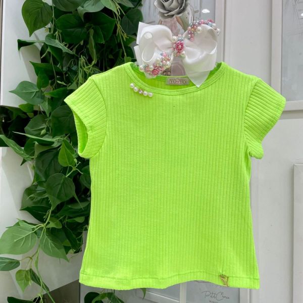 Camiseta Infantil Canelada com Pérolas Detalhe Verde Limão Yoyo