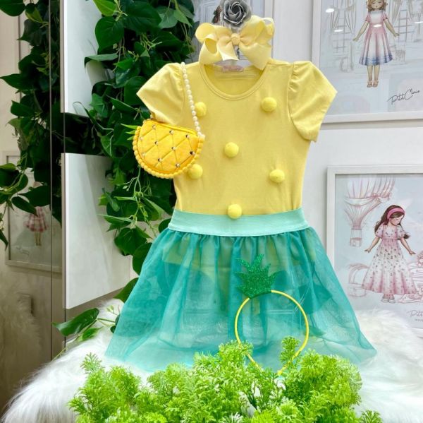 Conjunto Infantil Fantasia Body Manga Curta Amarelo com Pompons Saia Tule Verde e Arco de Abacaxi 