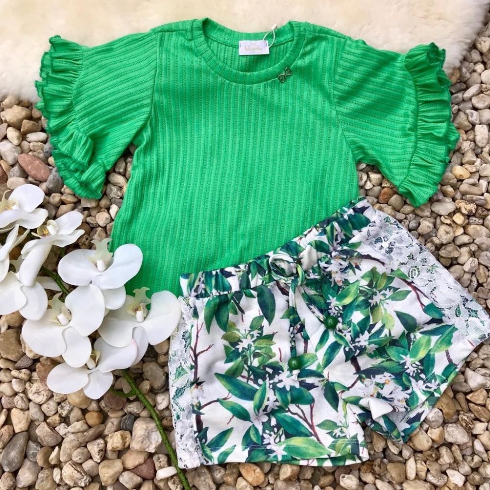 Conjunto Infantil com Blusa Canelada e Shorts de Moletom Floral Tropical Verde Luluzinha