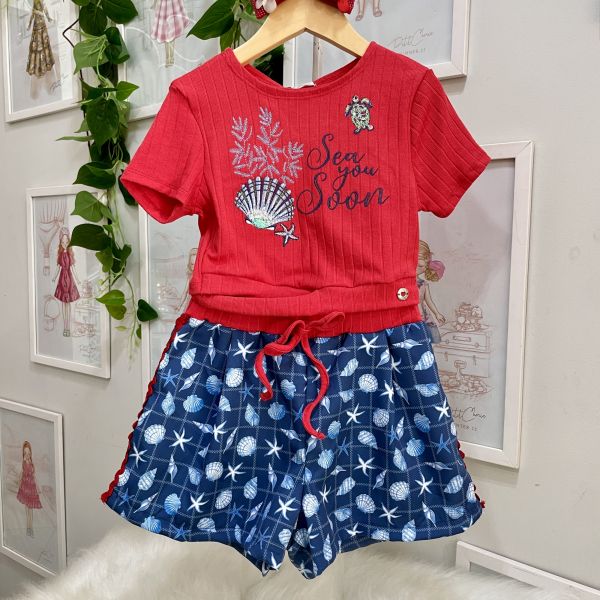 Conjunto Infantil Feminino Petit Cherie Blusa Canelada Vermelha Bordado e Shorts Azul Fundo do Mar