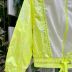 Jaqueta Infantil Corta Vento Amarelo Fluor Holográfica Detalhe Off White Furinhos Petit Cherie 