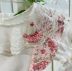 Salopete Infantil Roana Rose Estampa Floral com Body Off-White Renda Bordado Mini-Perolas e Flores 