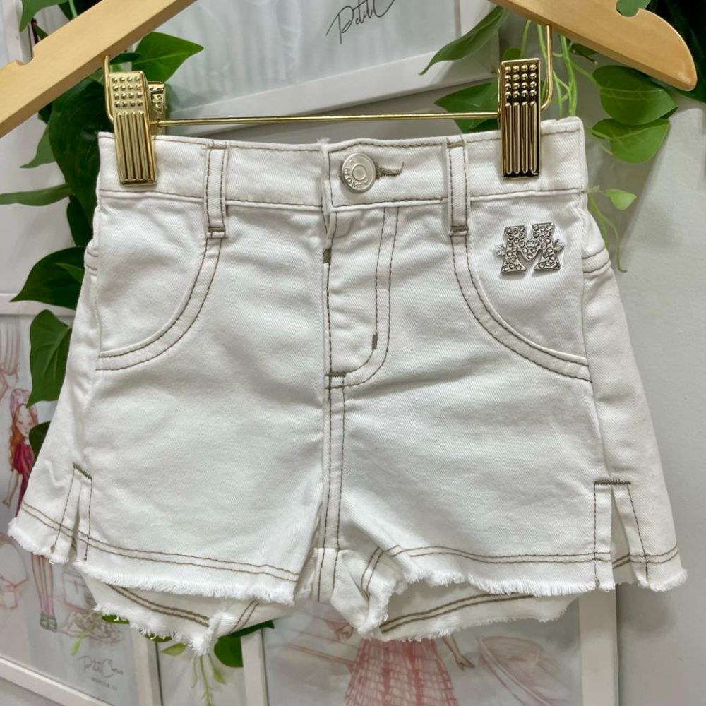 Shorts Infantil Feminino Momi Off-White Sarja com Detalhe Strass e Barra Desfiada
