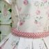 Vestido Infantil de Festa Petit Cherie Off-White com Brilho Floral Cinto Rosa Bordado Pérolas