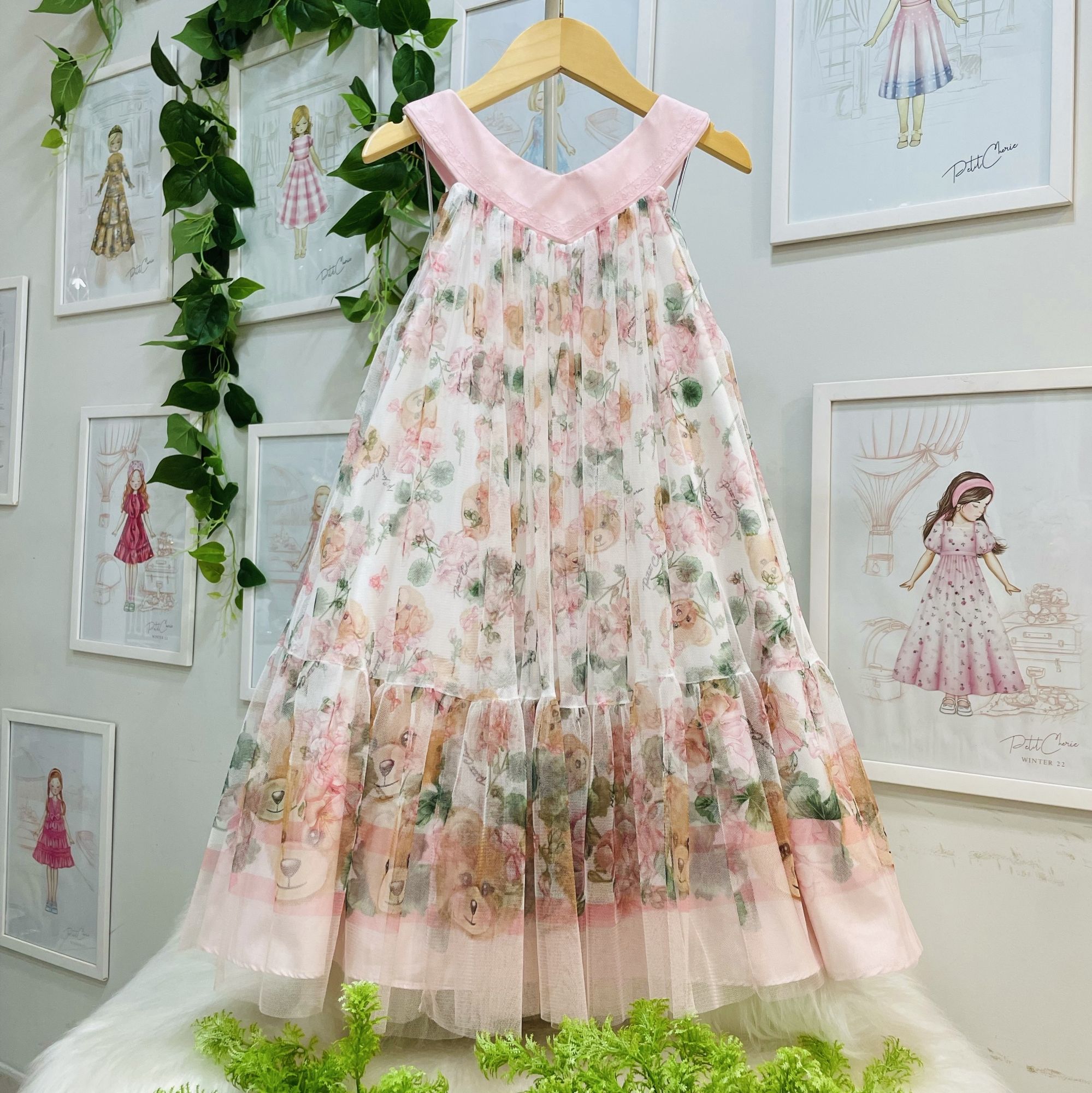 Vestido Infantil de Festa Petit Cherie Rosé Gola Bordada Estampa Ursos Floral Sobrep. Tule