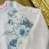 Vestido Infantil Manga Longa Rosa e Azul Floral com Sobreposição em Tule Texturizado Petit Cherie