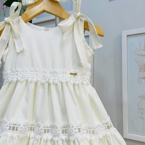 Vestido Infantil Roana Off-White Bordado Renda Floral e Laço