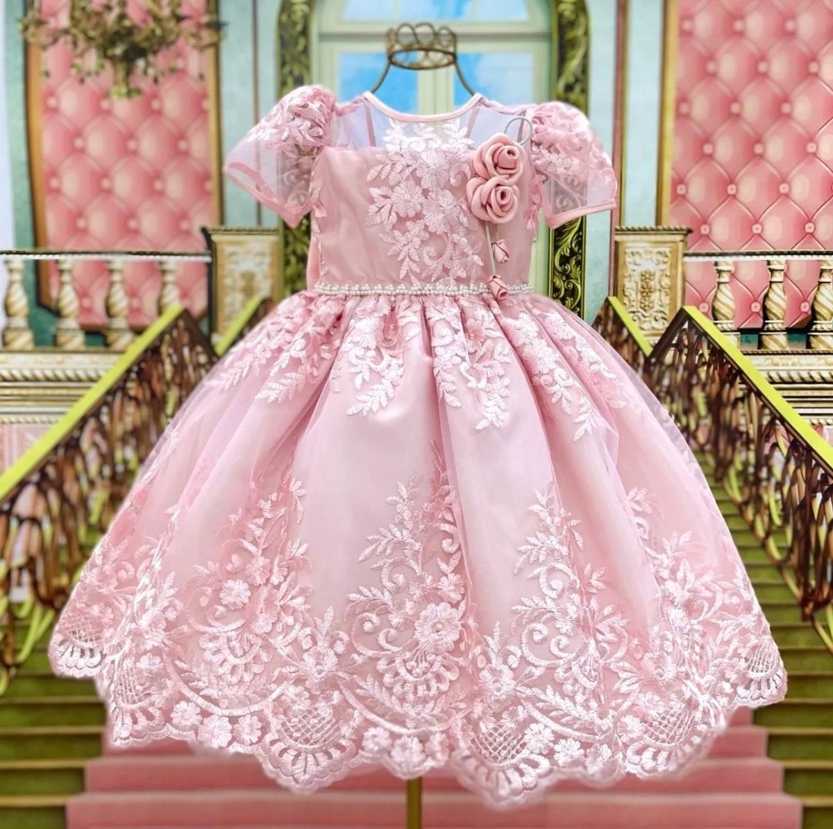 Vestido de Festa Infantil Rodado Armado Rosa Luxo Bordado Aplicação Pérolas Flowers Kopela